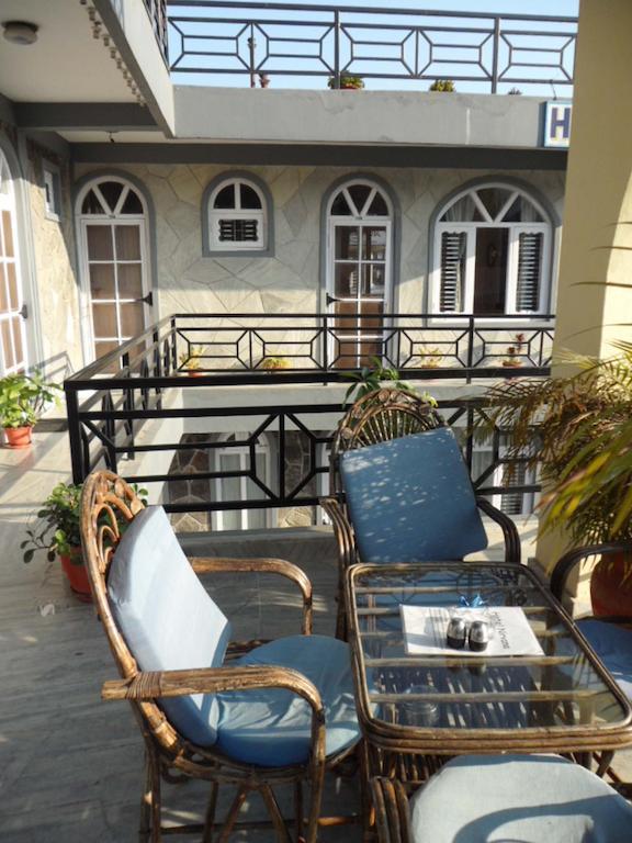 Hotel Nirvana Pokhara Exterior photo